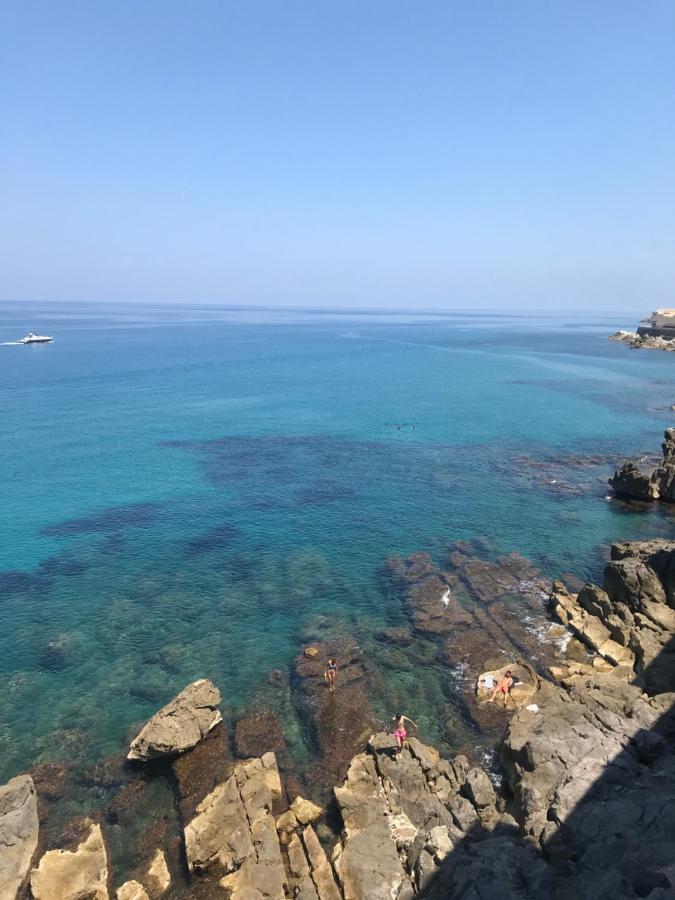 La Casetta Sul Mare Di 切法卢 外观 照片