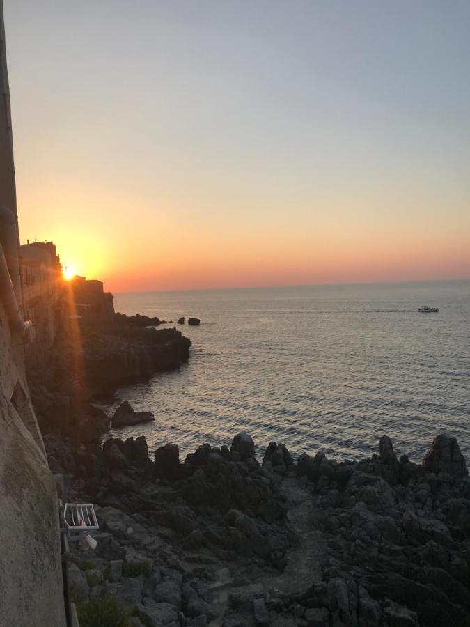 La Casetta Sul Mare Di 切法卢 外观 照片