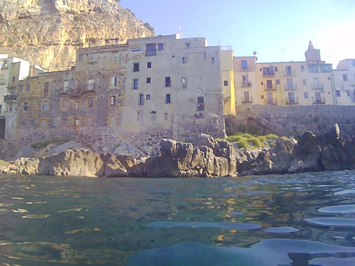 La Casetta Sul Mare Di 切法卢 外观 照片