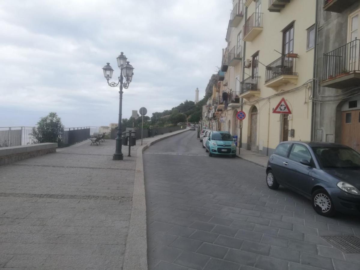 La Casetta Sul Mare Di 切法卢 外观 照片