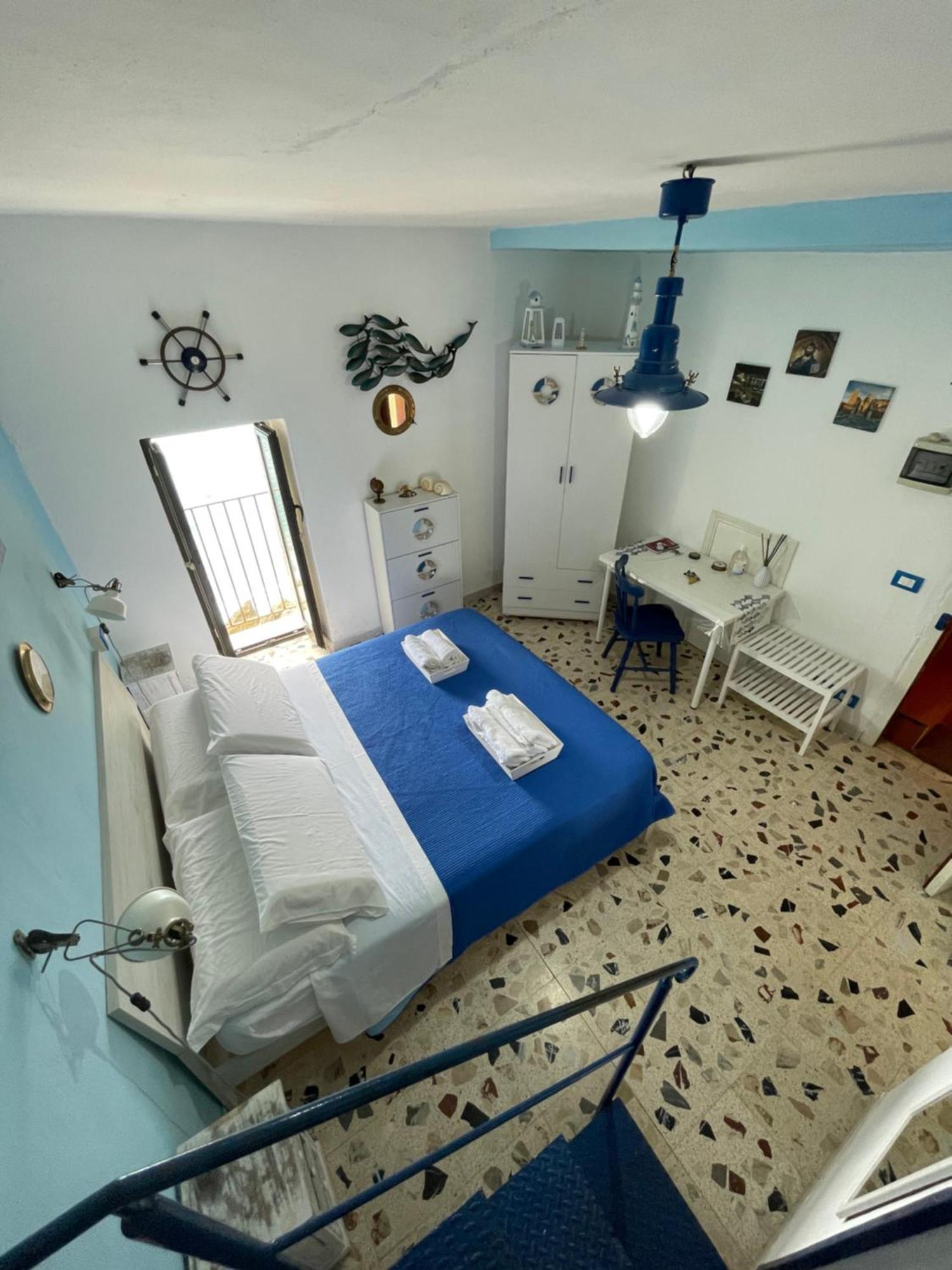 La Casetta Sul Mare Di 切法卢 外观 照片